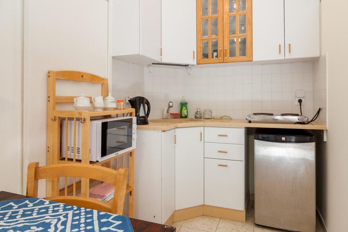 One Room Studio Apartment And Garden Mazkeret Batya 외부 사진